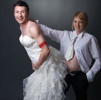 מי לובש את שמלת הכלה בבית?