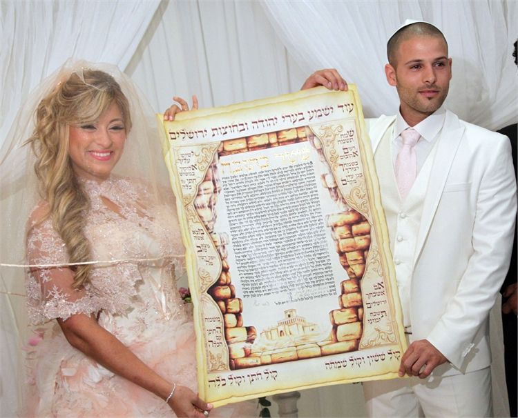 שמלת הכלה של ליהיא גרינר 2