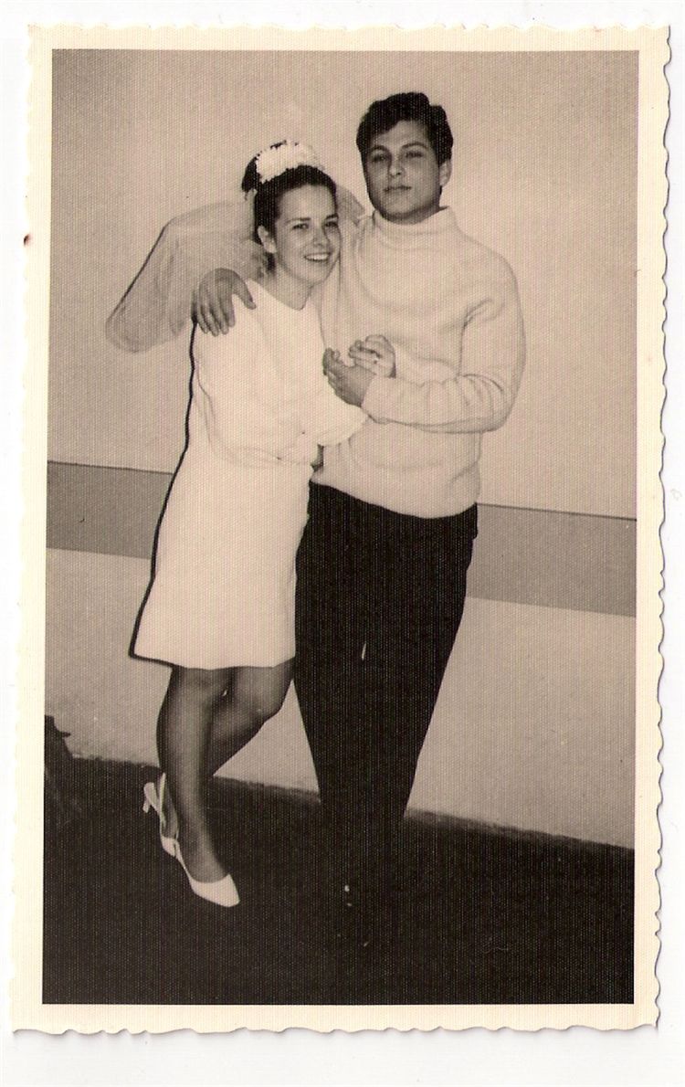 איך נראו כלות בשנות ה-50? 9