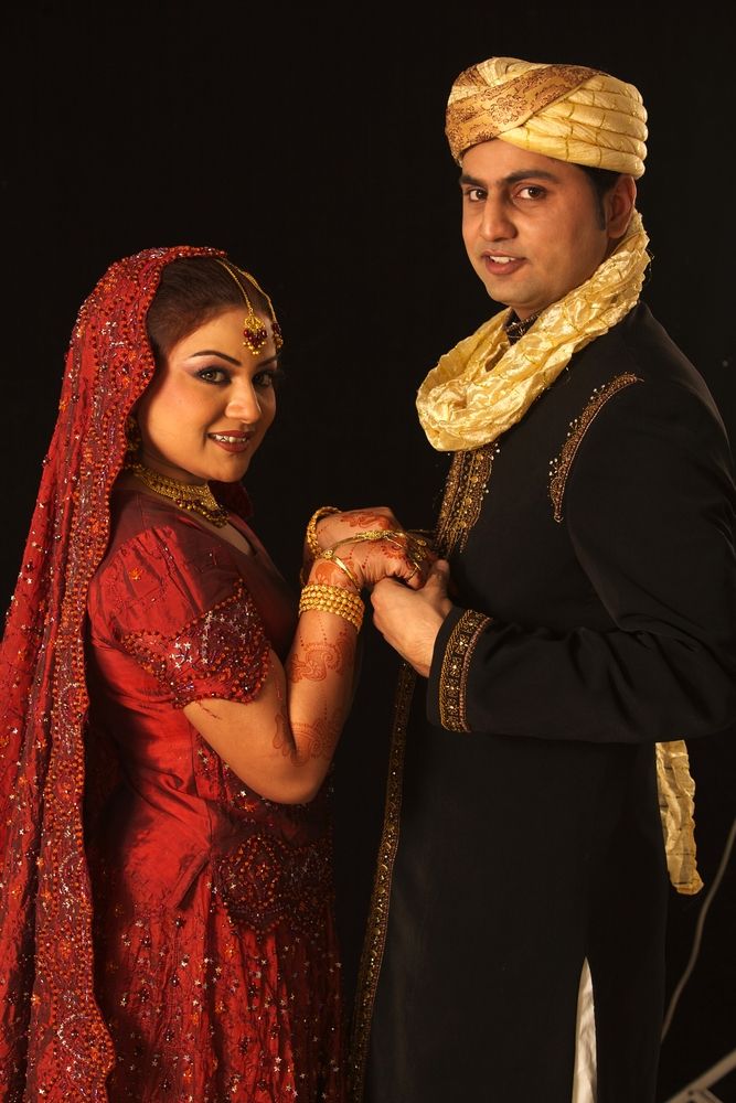 איך נראות שמלות כלה בהודו? 3