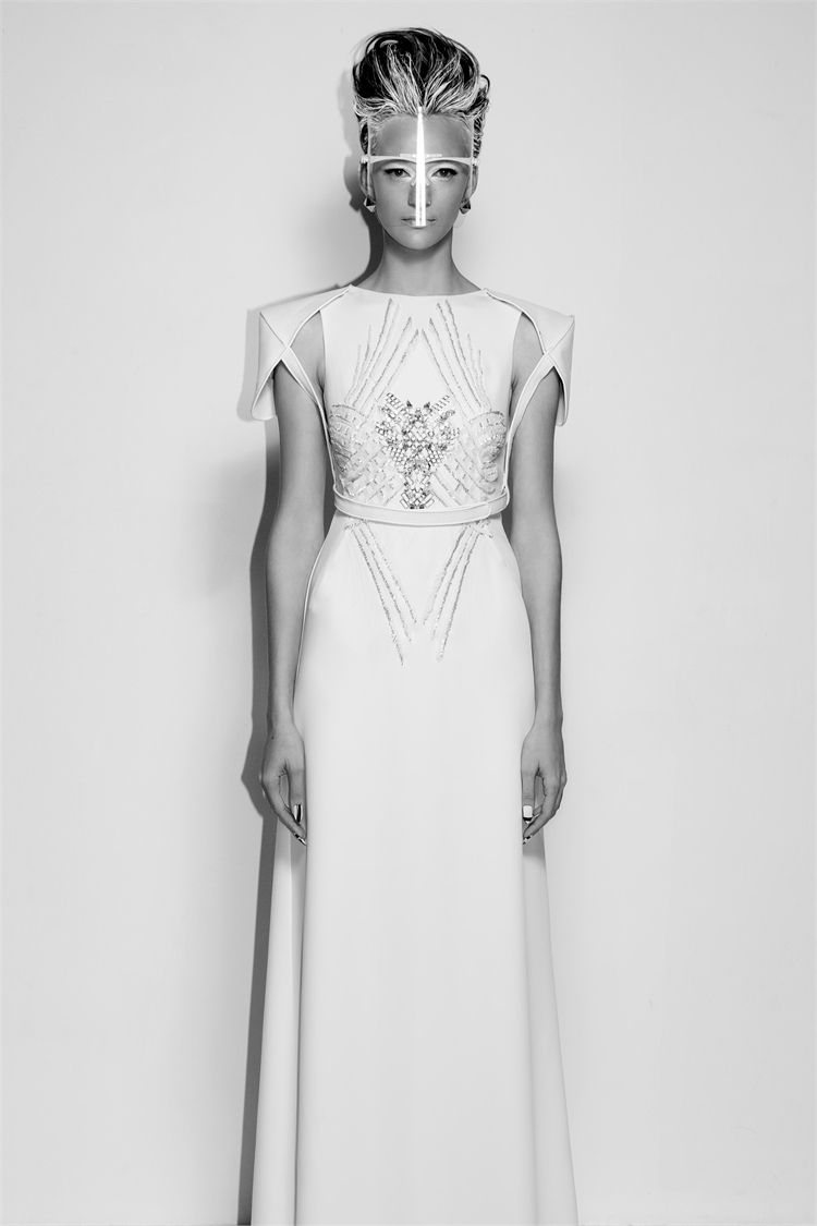 רוך וקושי: שמלות כלה אוונגרדיות 2