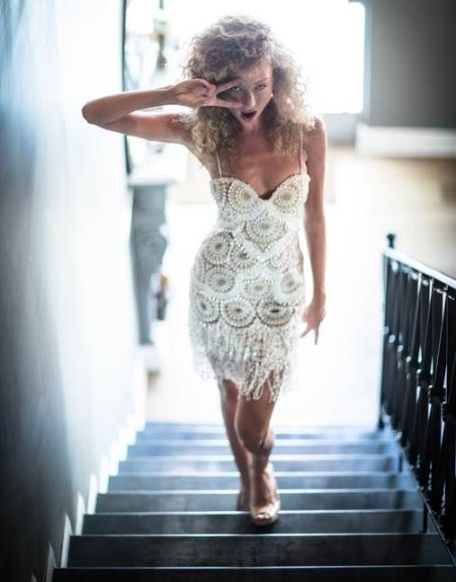 יוליה פלוטקין ושתי שמלות הכלה 3