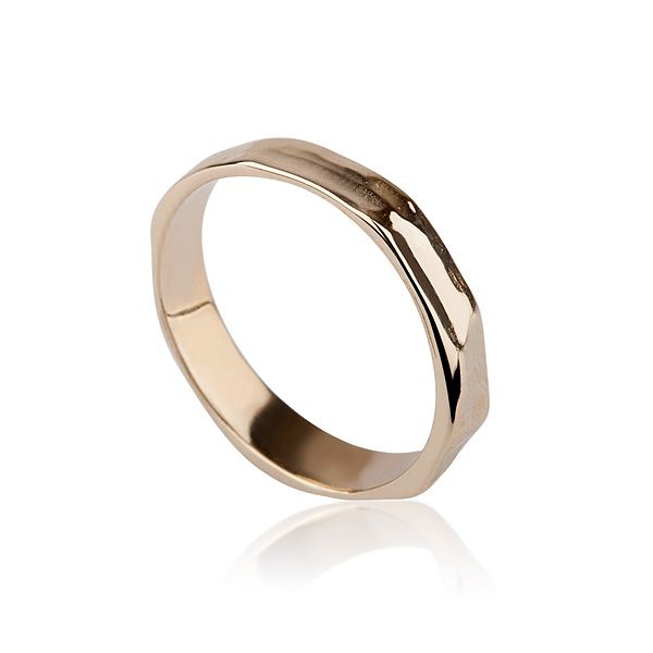 תמרור עצור: איך תראה טבעת הנישואים שלו? 4