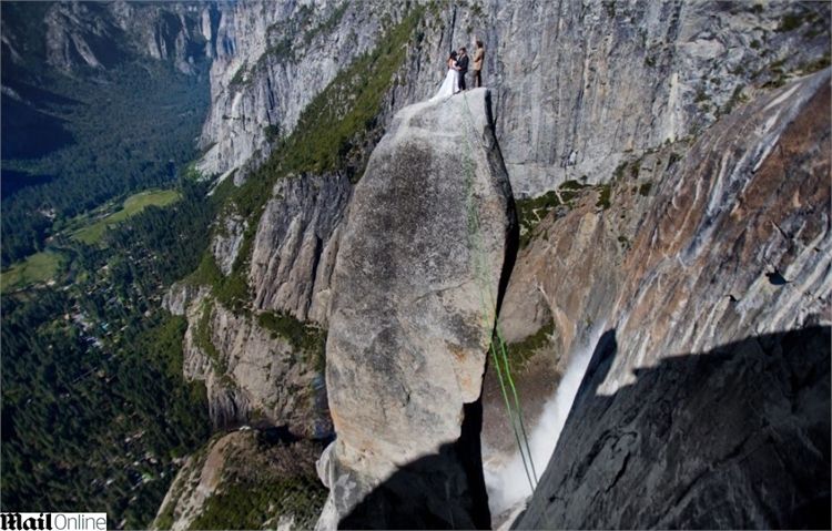 אפילו המוות לא יפריד: חתונה על צוק 2