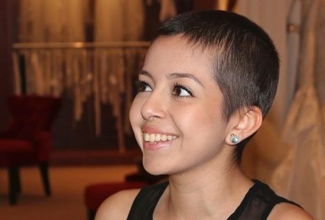 בגלל הסרטן, נערה נישאה לחתיך מהתיכון 3