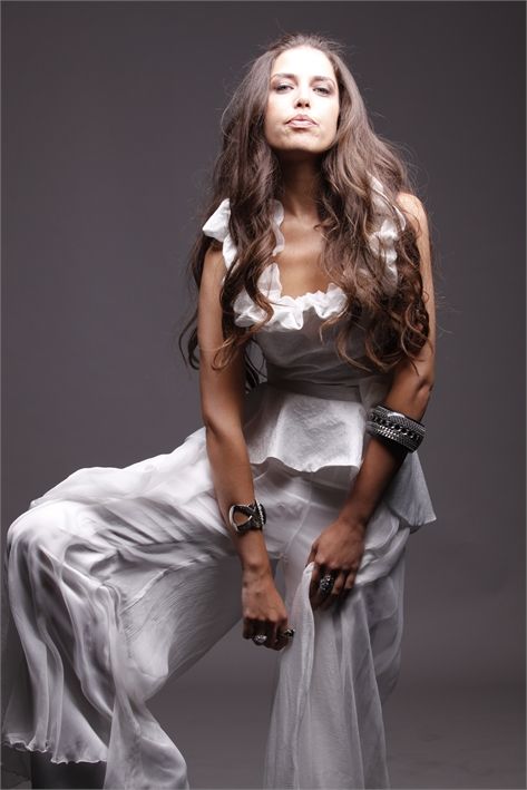 שמלות כלה זה פאסה? תמיד יש מכנסיים 2