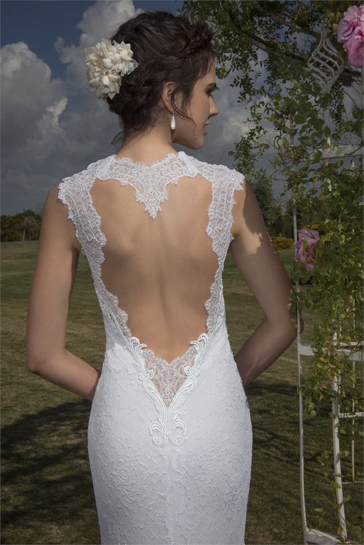 מירב סולו  2014: שמלות כלה עם גב ייחודי 4