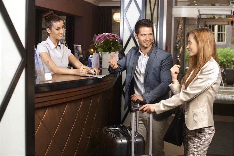 איך מתחמקים מהזמנה לחתונה? 2