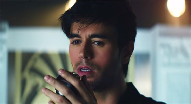 אל תתחתנו! כוכבי הניינטיז השווים והרווקים 4