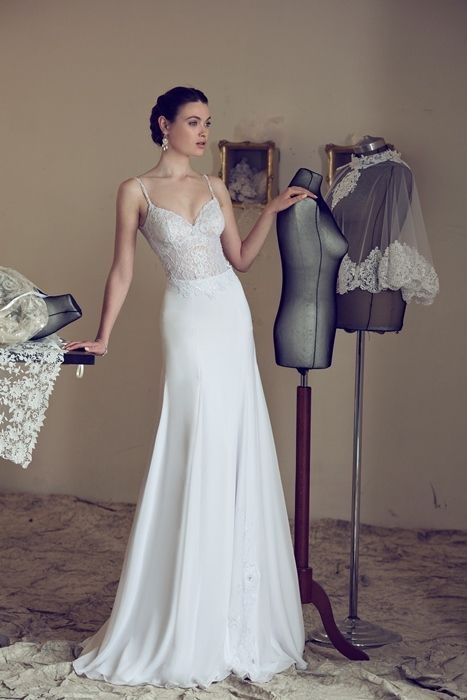 רומן בלבן 2014: שמלות כלה עדכניות 9