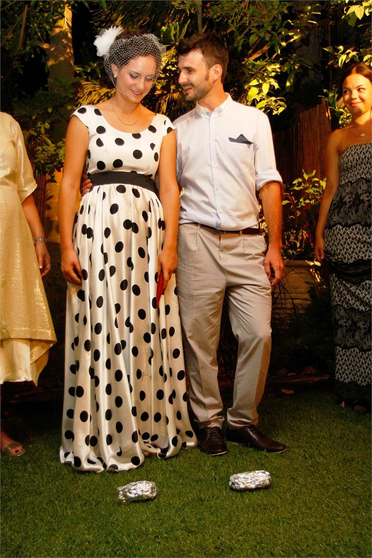 השחורה והאמיצה: כלה בשמלה שחורה 4