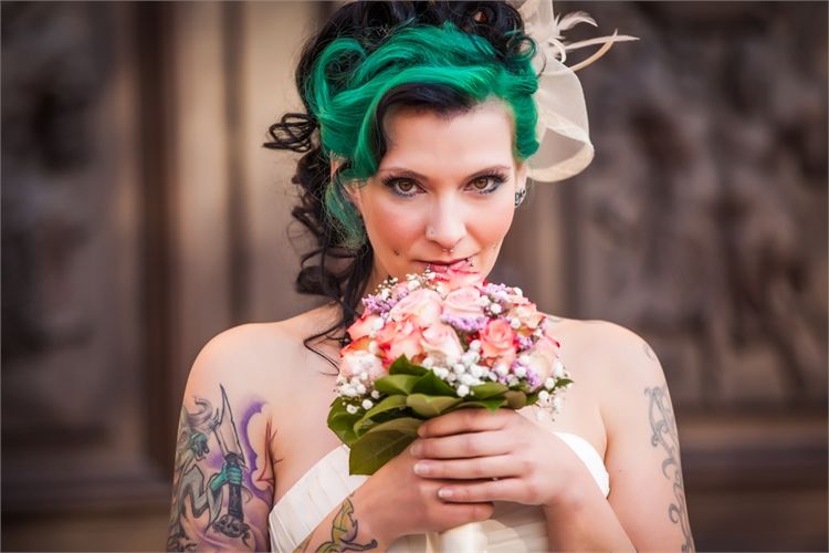 בדרך לחתונה מתקעקעים יחד 2