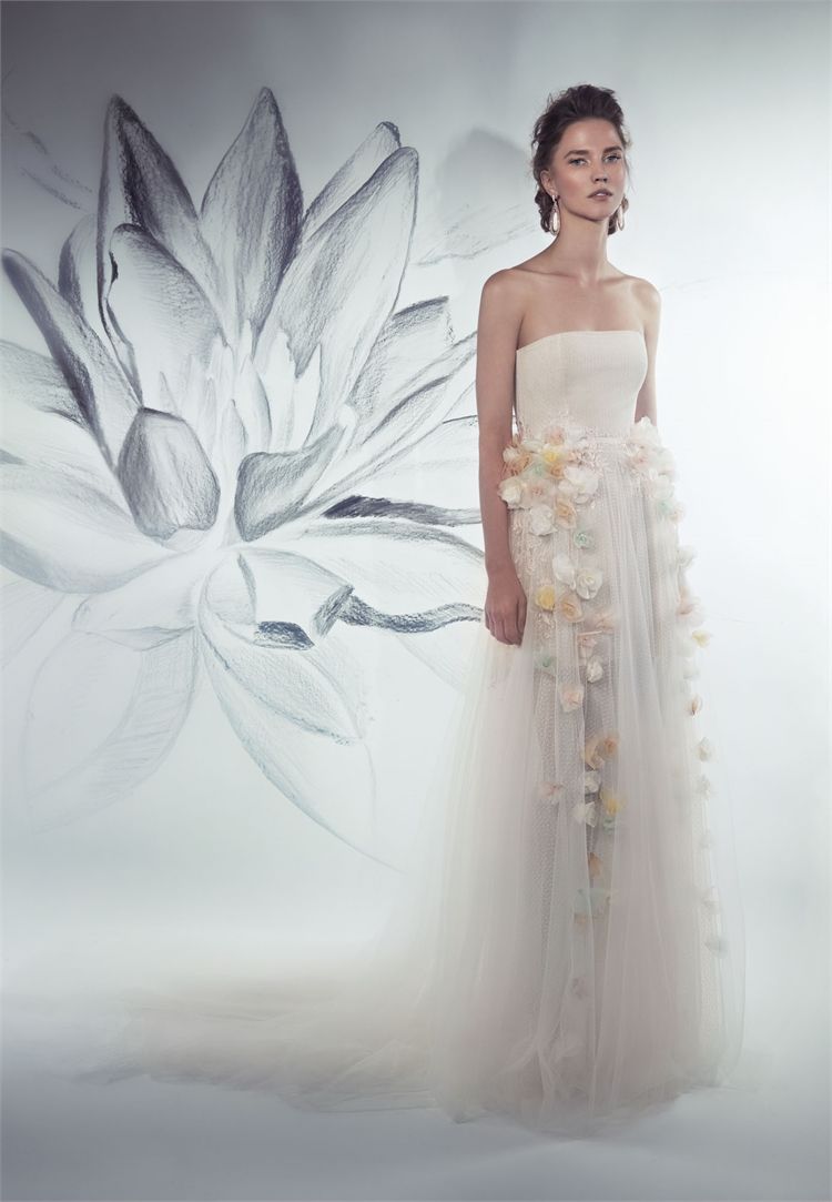 טרנד הסטרפלס חוזר אל שמלות כלה 2015 5