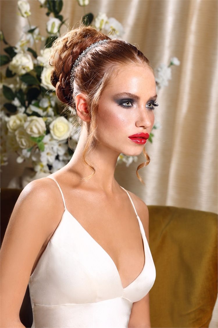 טרנד השיער 2015: מוברש מוקפד ופרחוני 8