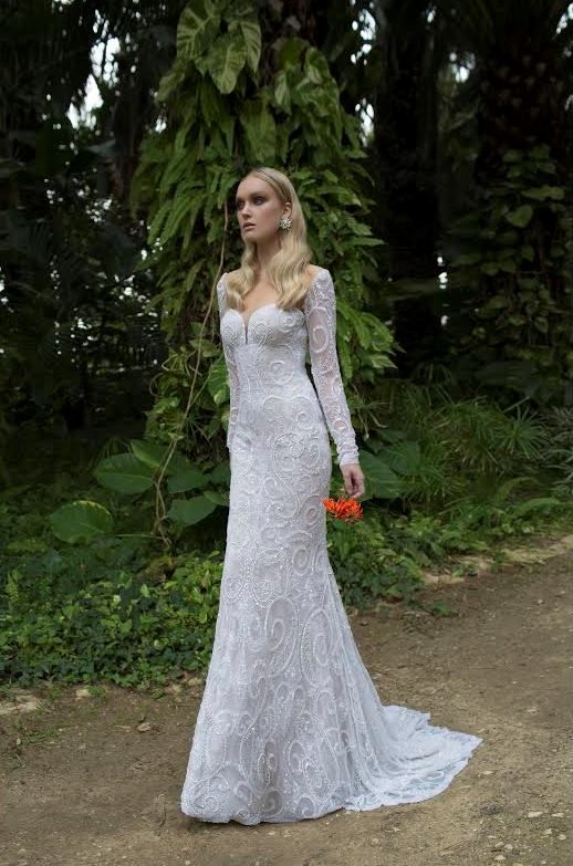 סימיזאן בוזגלו 2015: שמלות כלה נוצצות 9