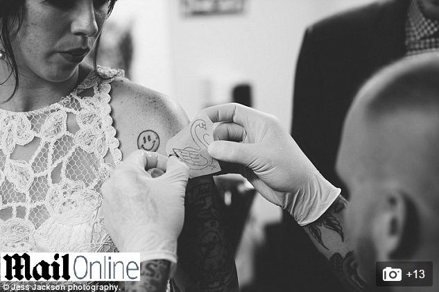 לנצח נצחים: עמדה של קעקועים 2