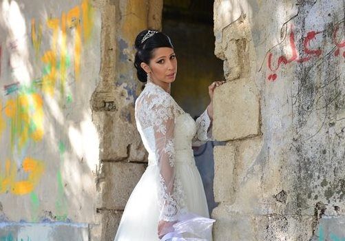 ברגע האחרון: מחליפות את שמלת הכלה 3