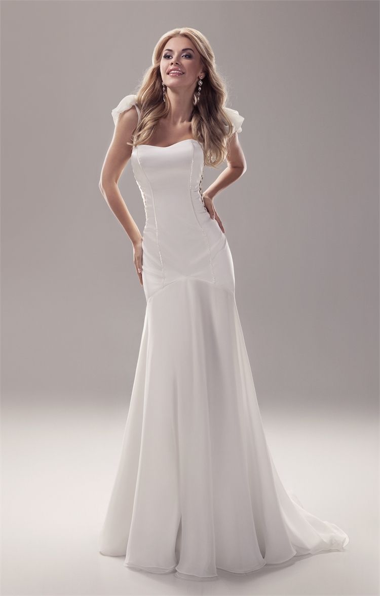 סטודיו מרי  2015: שמלות עם שיק רומנטי 4