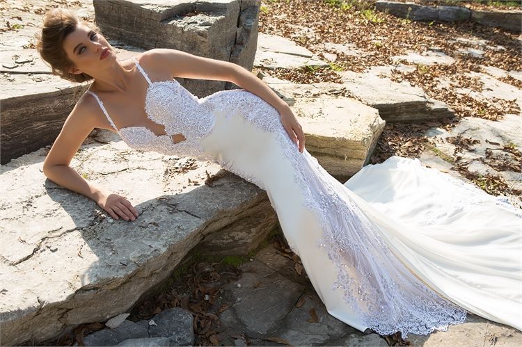 שרון אל דיזיין 2015: שמלות כלה נוצצות 8