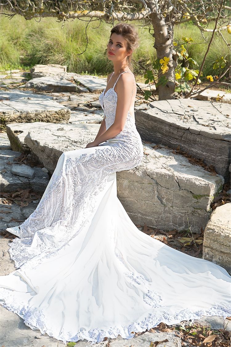 שרון אל דיזיין 2015: שמלות כלה נוצצות 9