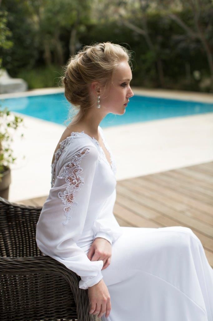 רומן בלבן 2015: שמלות כלה עם מפתחי גב 7