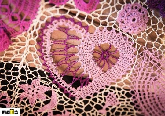 סרגה במשך אלף שעות את שמלת הכלה 2