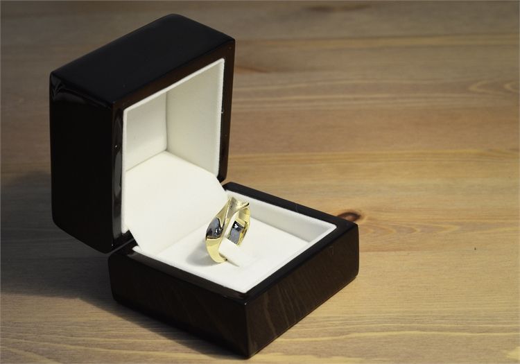 בטבעת זו: טבעות נישואים עם טאצ' אישי 3