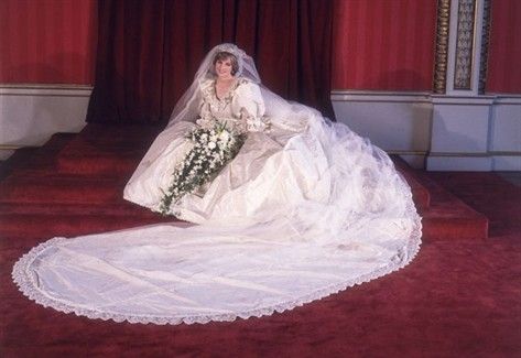 במשך 60 שנים אוכלים מעוגת החתונה 2