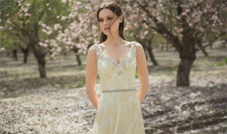 הילה גאון 2015: שמלות כלה מאירות 7