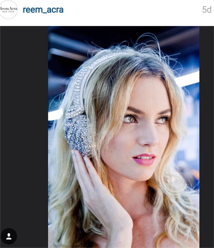 משובץ יהלומים: מוט סלפי לכלות 3