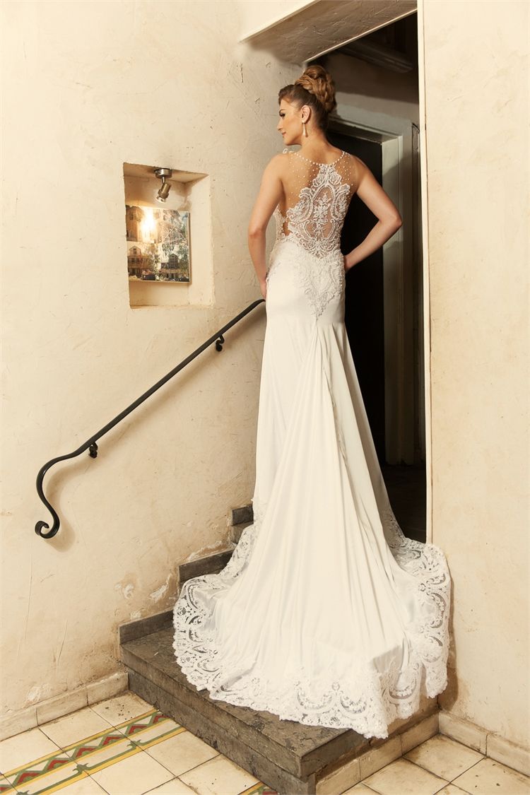 שרית אקסקלוסיב 2015: שמלות כלה נשיות 9