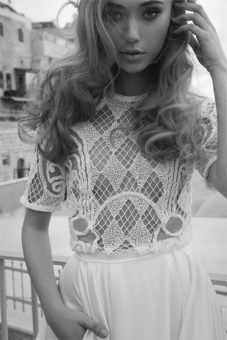 הדבר החם הבא: שמלות כלה עם רשת 4