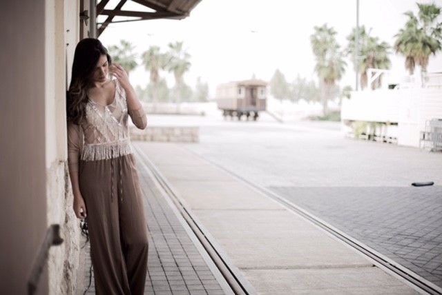 שמלות ערב 2016: שקוף שזה אופנתי 5