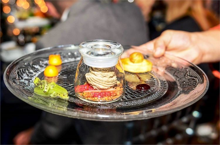 סיבה למסיבה:7 שנים למתחם אירועים טרויה 4