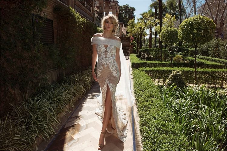 שובו של הניוד: שמלות כלה בורוד ערום 12