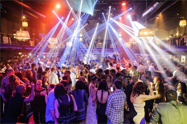 בטבעת זו: חתונה במקומות לא שגרתיים 2