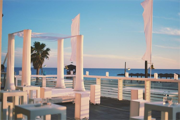 חתונה באווירה פסטורלית 2