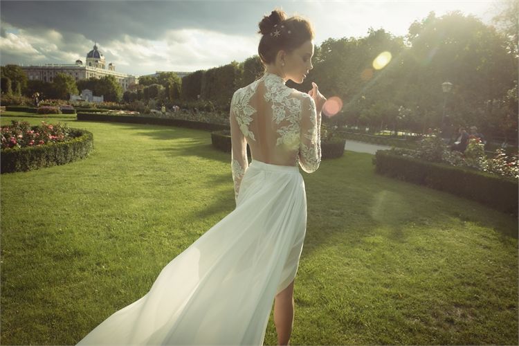 דרך הגב: שמלות כלה עם גב חשוף 5