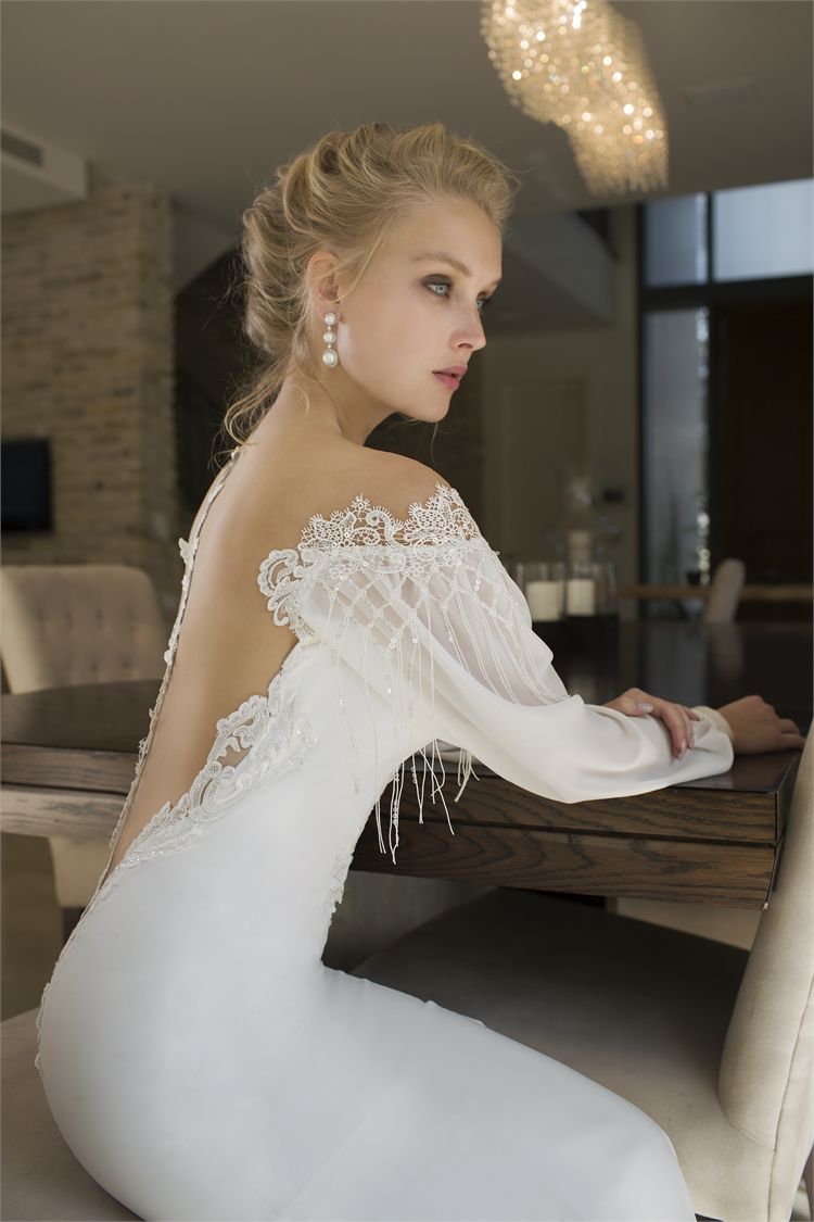 הזרקור: רומן בלבן 2