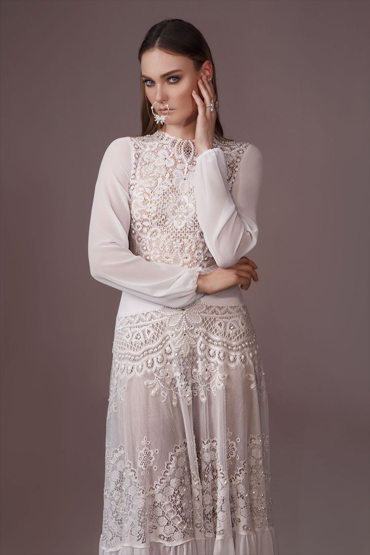 מי אמר אתני ולא קיבל? מתוך קולקציית 2016 של ליאור צ'רכי (צילום: מישה קמינסקי)