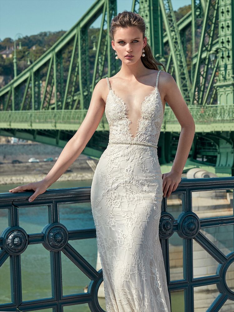 גאלה 2016: שמלות כלה בהשראת ערי בירה 7