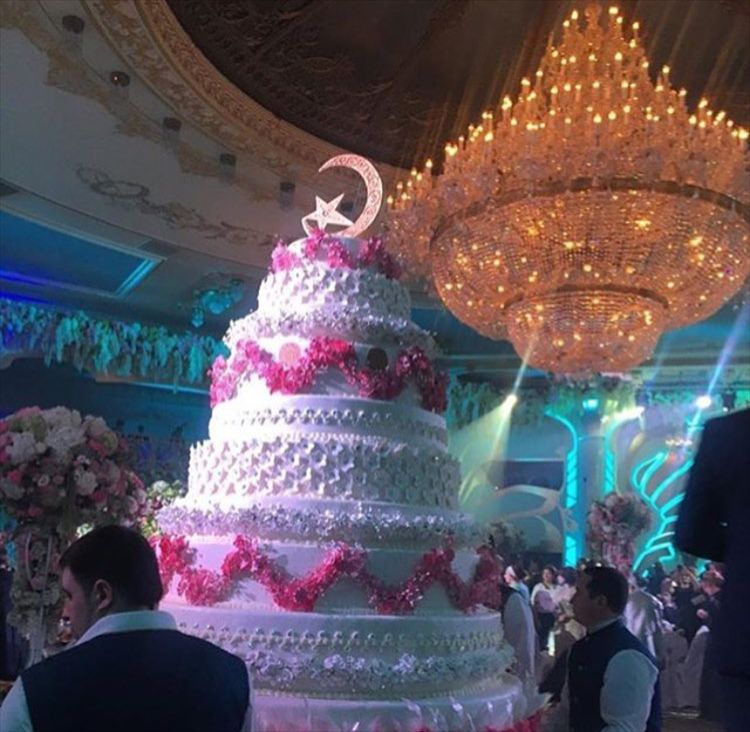 אוליגרכית: חתונת פאר במיליארד דולר 2