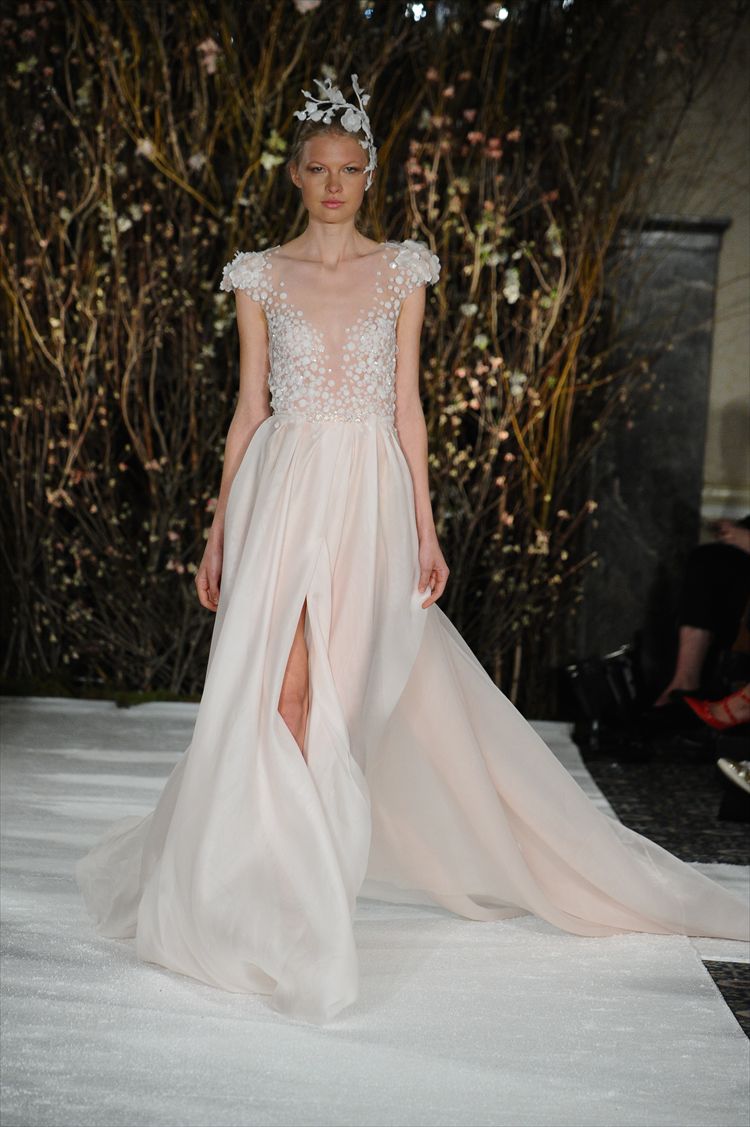 מירה צבילינגר מציגה בניו יורק: שקוף ופרחוני 6