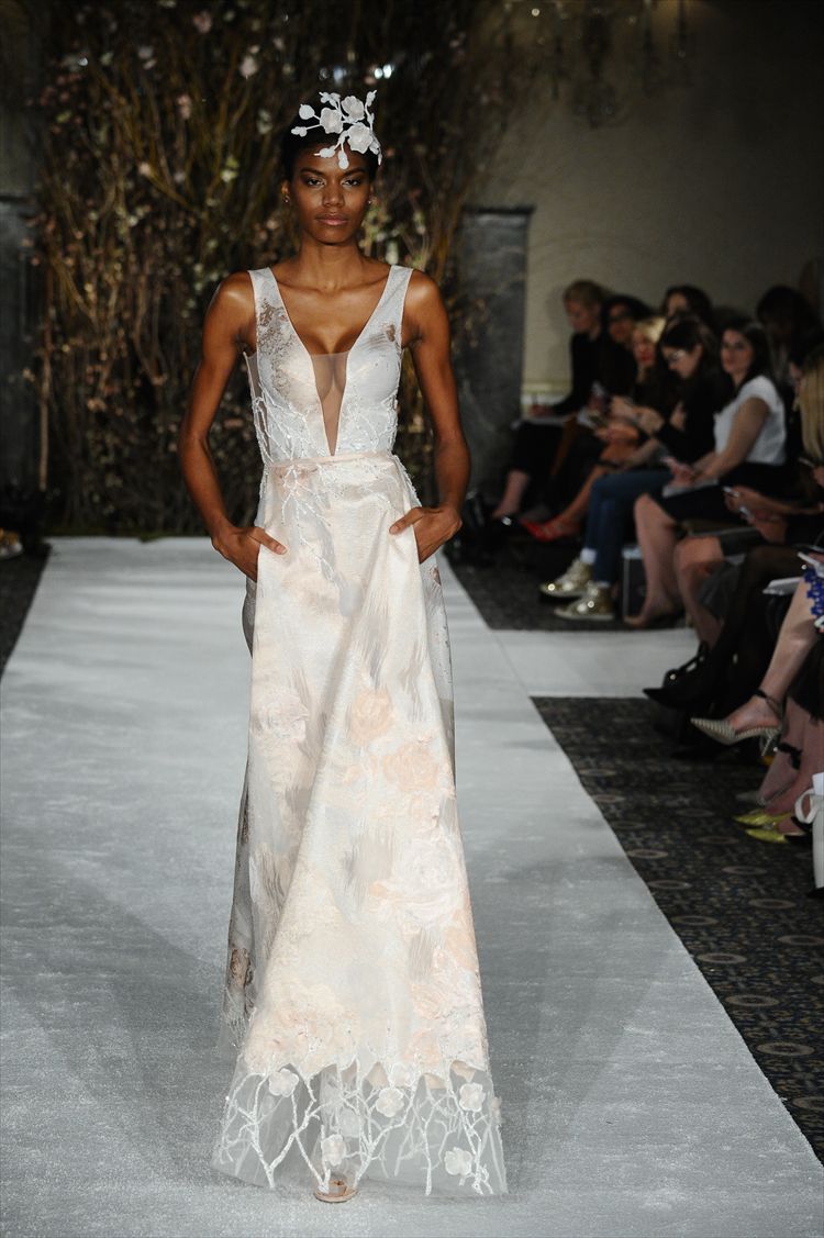 מירה צבילינגר מציגה בניו יורק: שקוף ופרחוני 9