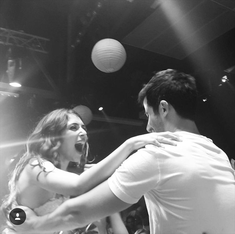 מאחורי הקלעים: שמלות הכלה של רוני דלומי 5