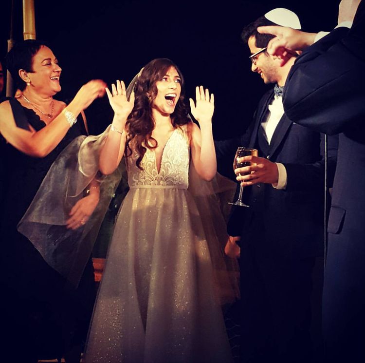 מאחורי הקלעים: שמלות הכלה של רוני דלומי 7