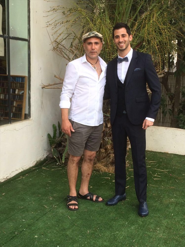 כמה עולה שמלת הכלה של רוני דלומי? 5