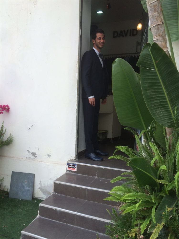 כמה עולה שמלת הכלה של רוני דלומי? 6