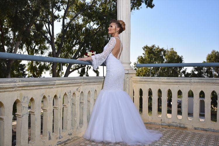 להרגיש במיטבך עם שמלת כלה אופנתית, סקרדנוב בשמלת כלה של סלון בוגורד בריידל (צילום: אושן צלמים)