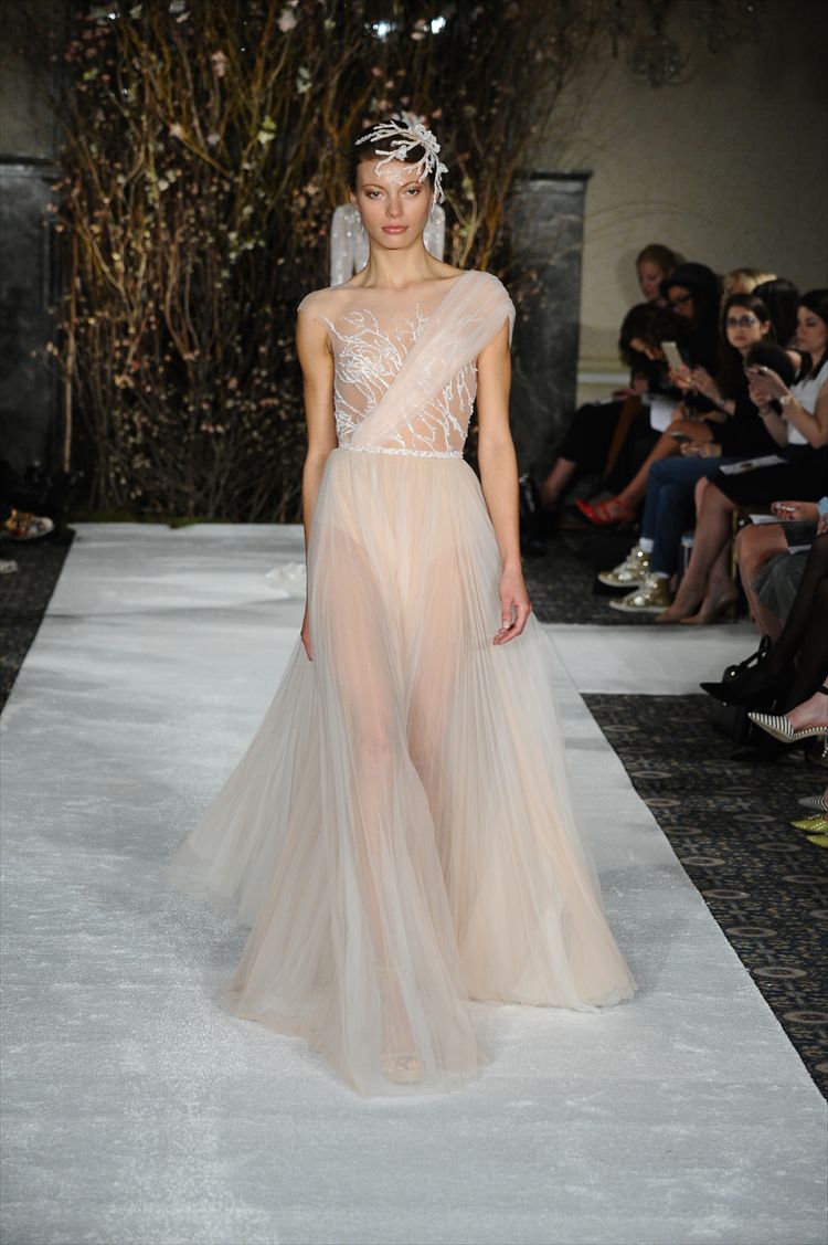 מירה צבילינגר מציגה: תצוגת אופנה במנהטן 8